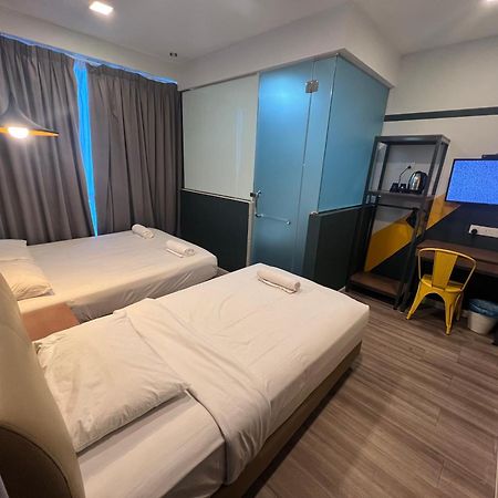 Smile Hotel Subang Airport 莎阿南 外观 照片