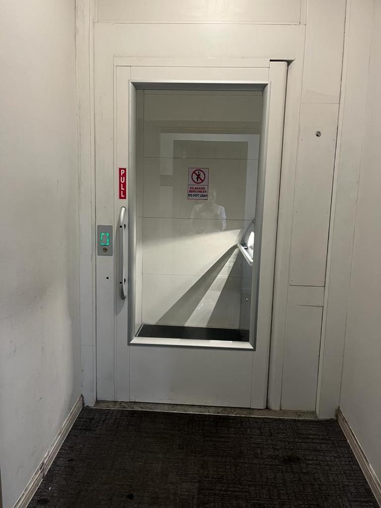 Smile Hotel Subang Airport 莎阿南 外观 照片