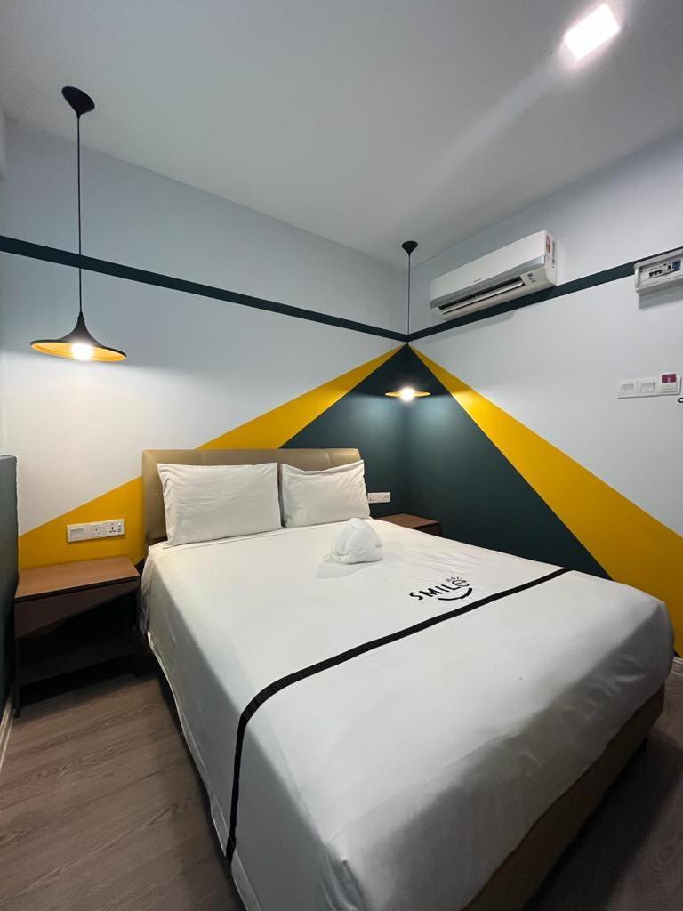 Smile Hotel Subang Airport 莎阿南 外观 照片
