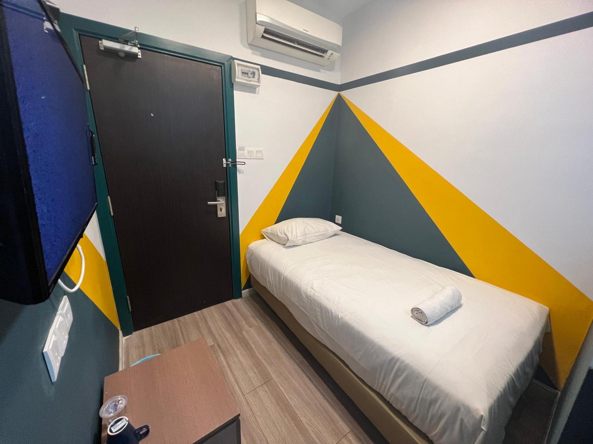 Smile Hotel Subang Airport 莎阿南 外观 照片
